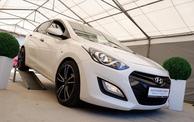 Hyundai I30 cena 37000 przebieg: 92000, rok produkcji 2012 z Stopnica małe 211